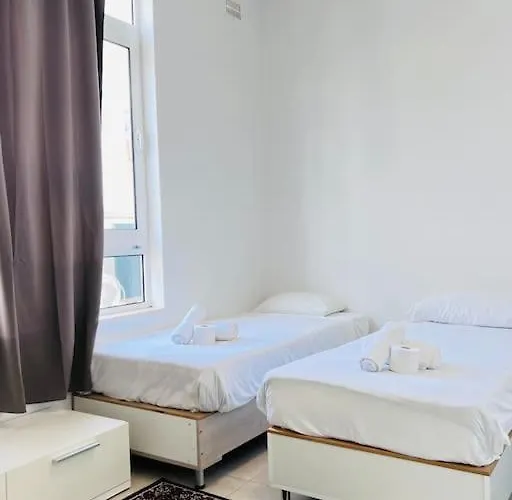 Sunshine Court No 4 Appartement