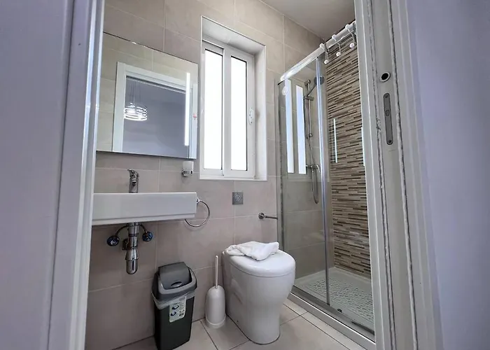 Sunshine Court No 4 Appartement